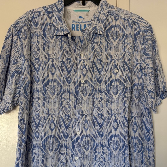 Tommy Bahama Other - Tommy Bahama Blue and White Button Down Patterned Shirt